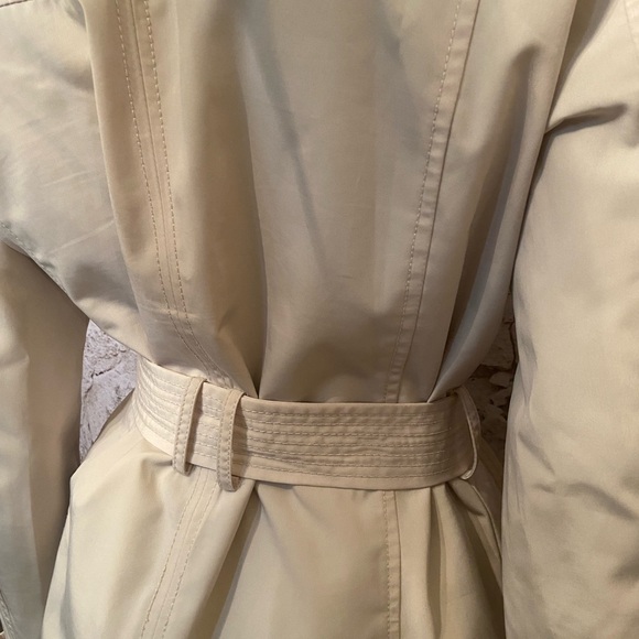 Esprit Vanilla Belted Hooded Spring Rain Jacket - Picture 7 of 10